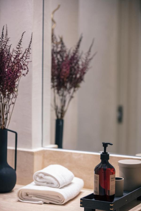 Path I & II - A Taste Of Elegance Apartment Ханя Екстериор снимка